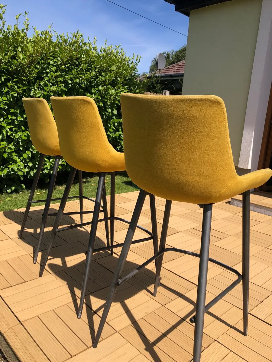 3 x bar stools - Image 2