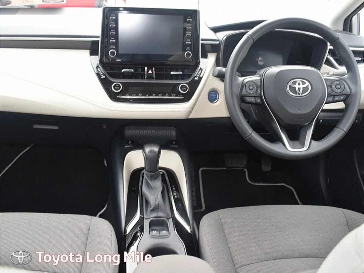 Toyota Corolla 1.8 Hybrid Luna Sport 4dr - Image 4