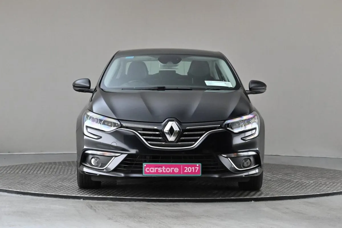 Renault Megane 1.6 DCI 6spd Grand Coupe Dynamique - Image 2