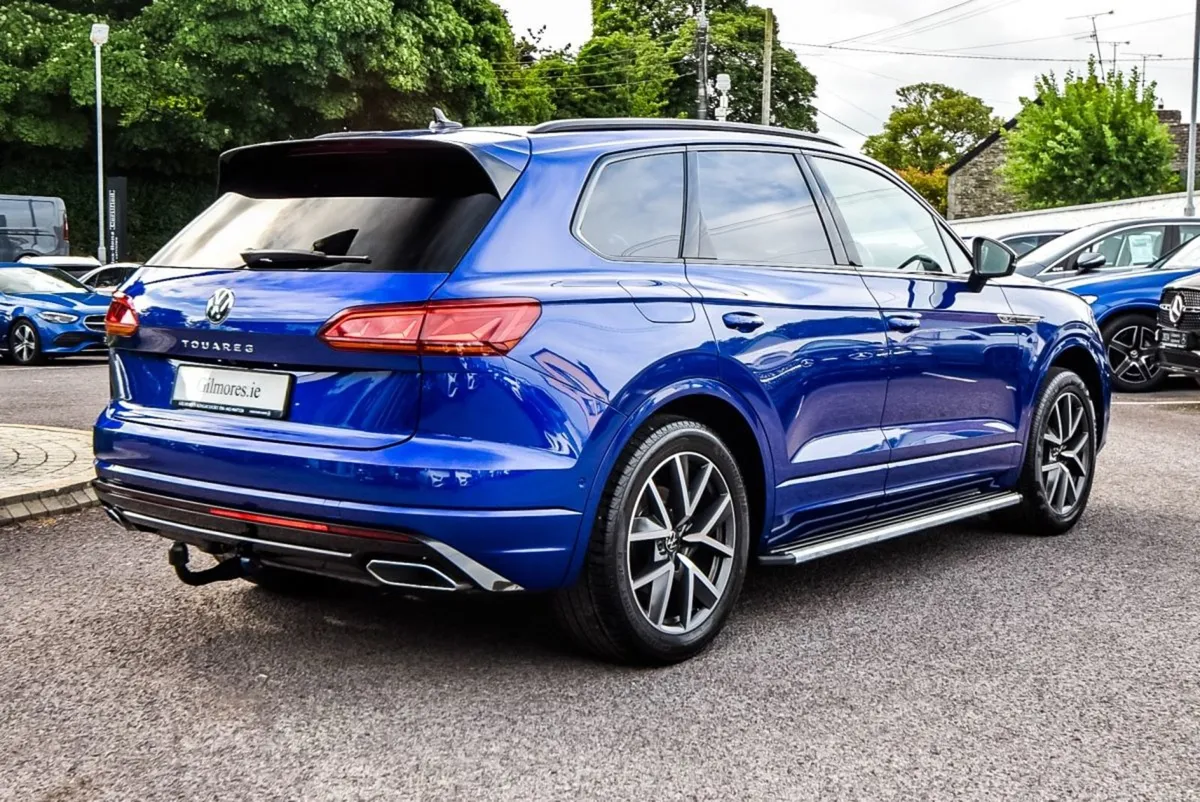 Volkswagen Touareg 3.0tdi 286HP 4M DSG R Line - Image 2