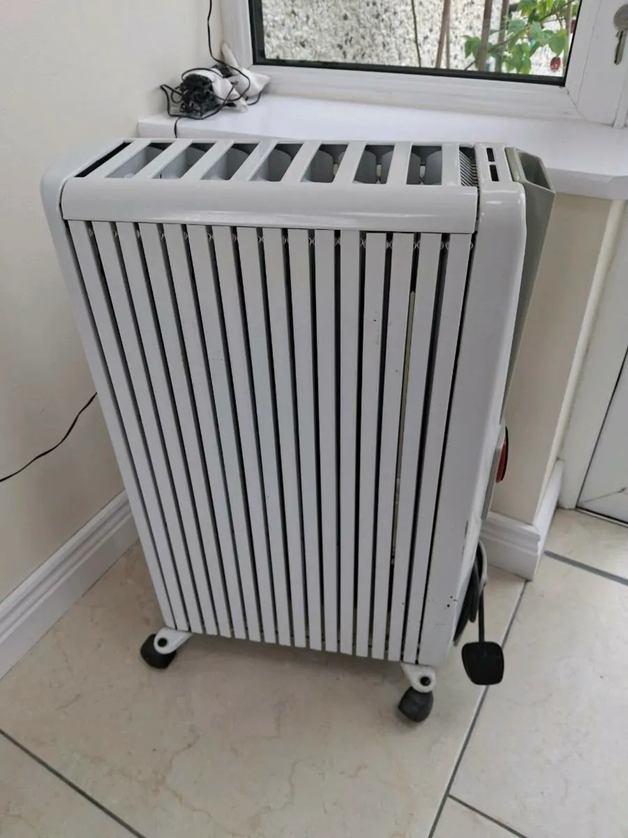 Oil fired heater - Image 1