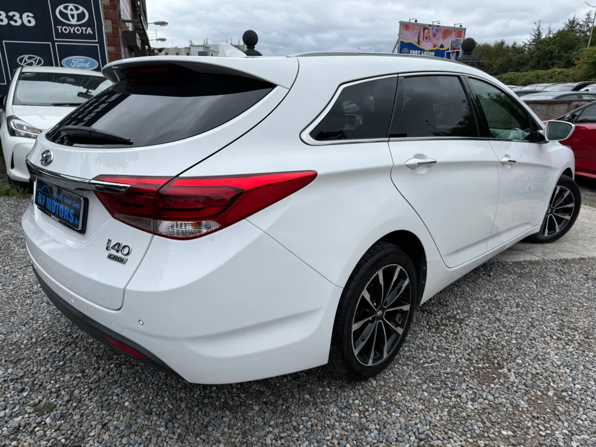 2016 Hyundai i40  TOURER EXECUTIVE PLUS AUTO - Image 4