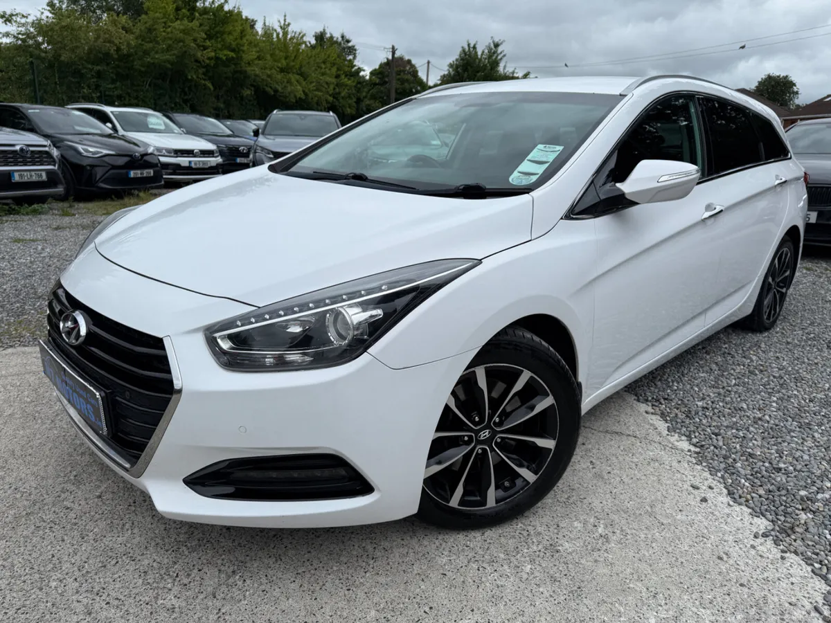 2016 Hyundai i40  TOURER EXECUTIVE PLUS AUTO - Image 2