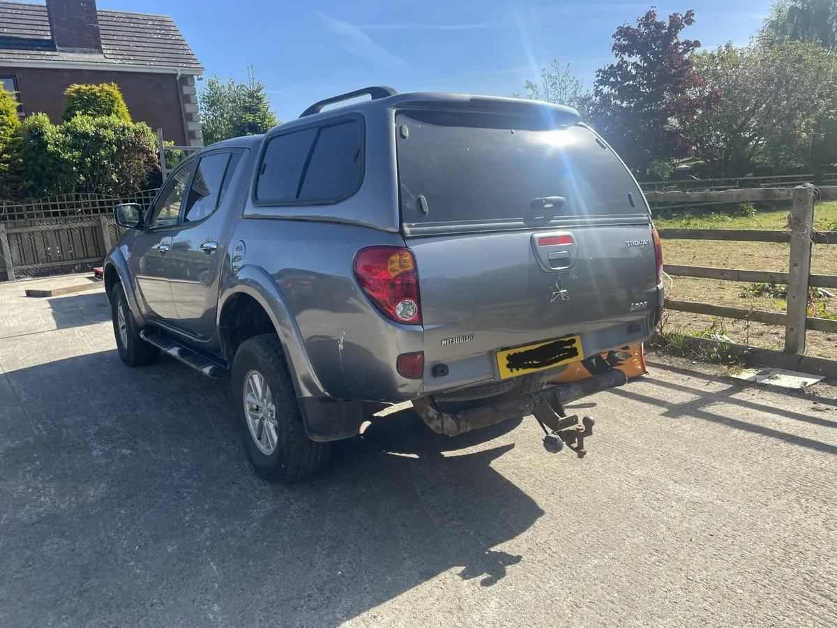 Mitsubishi L200 2014 - Image 2