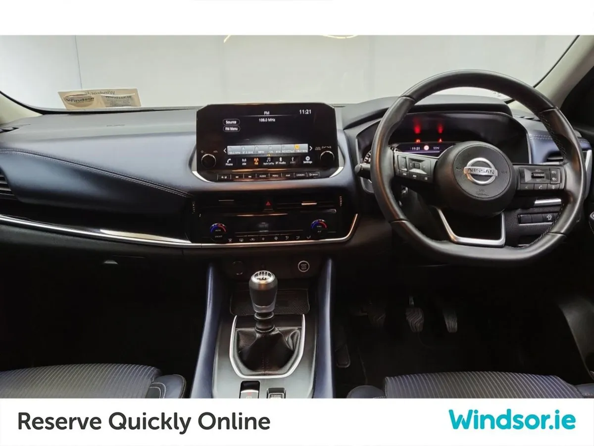 Nissan QASHQAI 1.3 PET Mild Hybrid SV Premium  sc - Image 4