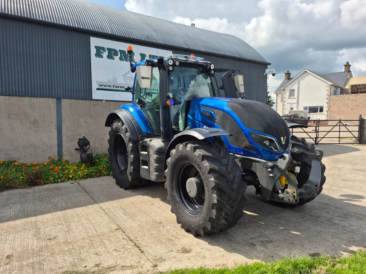 Valtra T174  "UNLIMITED " - Image 4