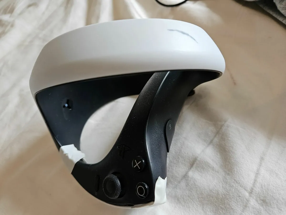 PSVR2 - Headset, Controllers & PC Adapter - Image 2