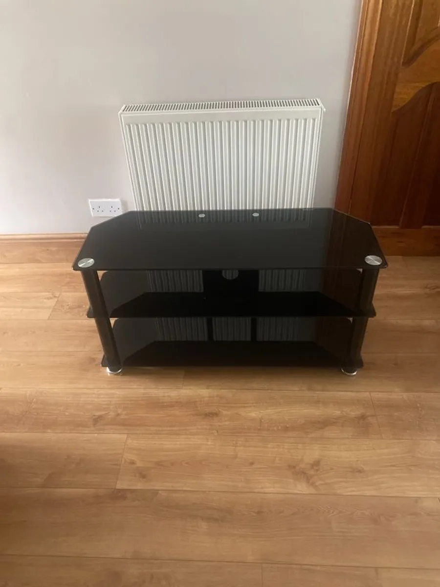 free corner tv stand - Image 1
