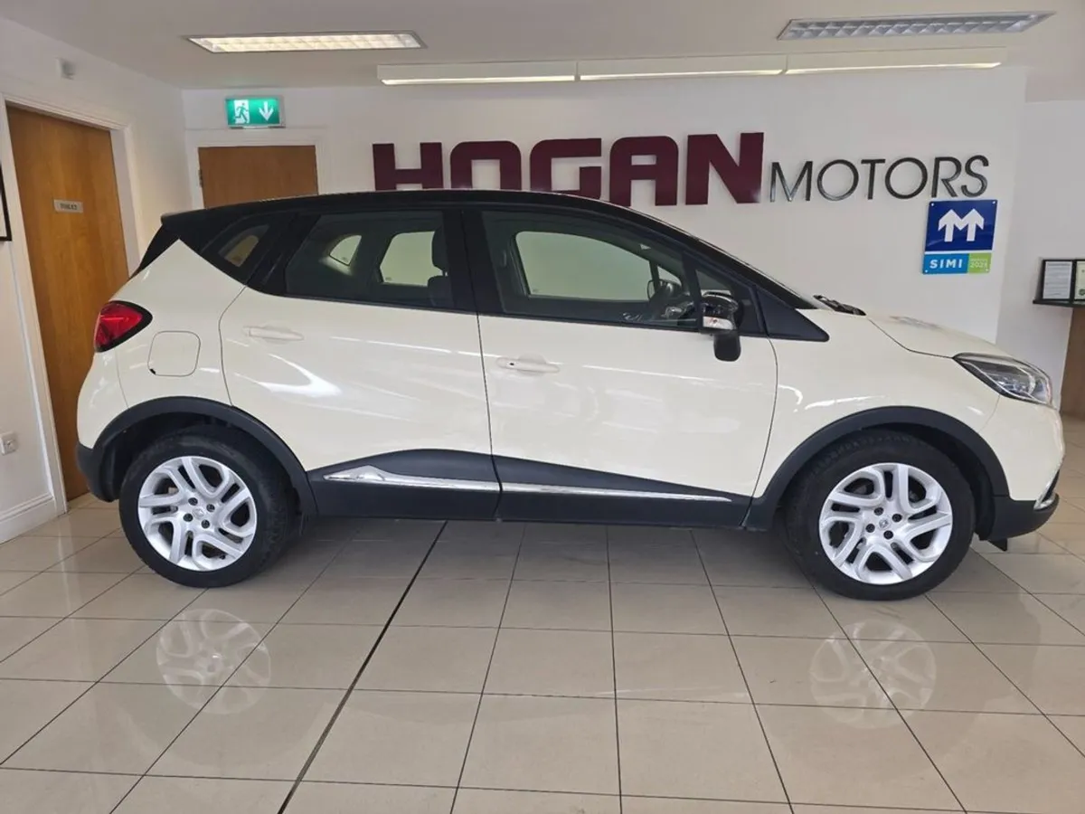 Renault Captur Intense Diesel 5Dr H/B Great Spec - Image 3