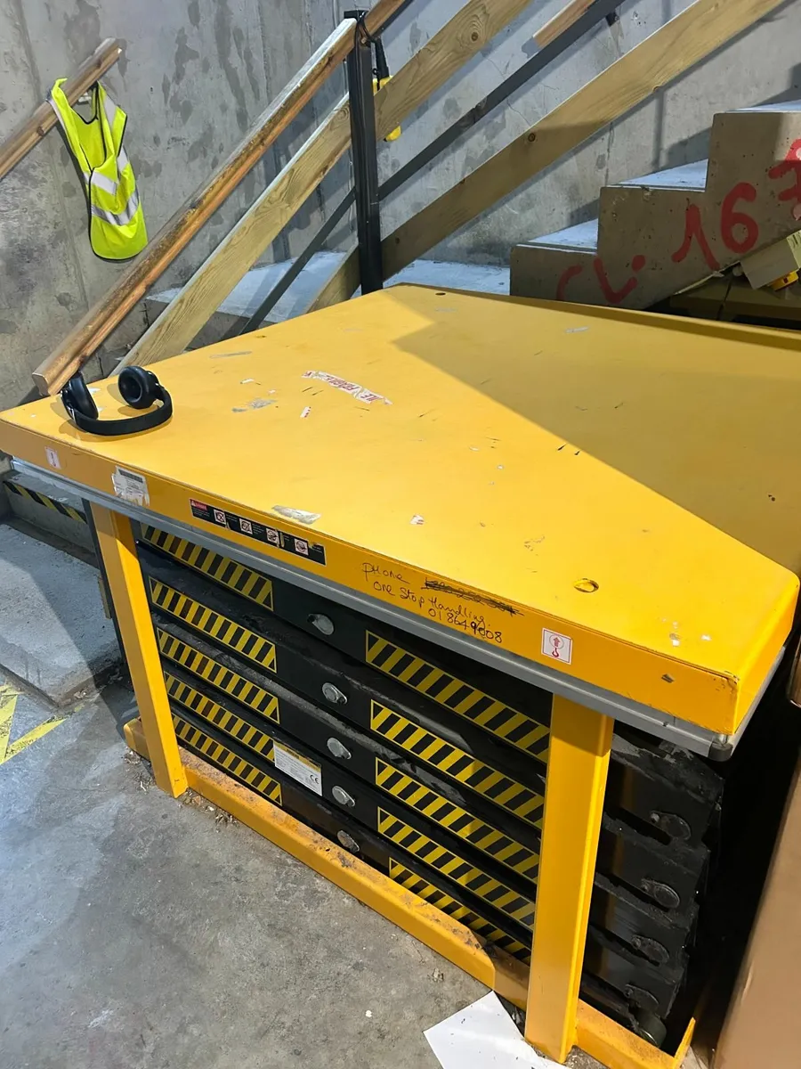 High Lift Scissor Tables - Image 1