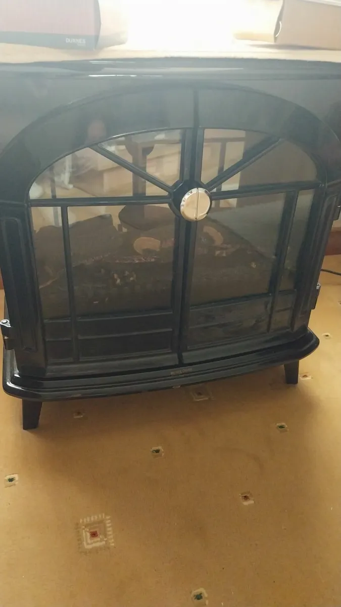 Dimplex Electric Stove - Image 1