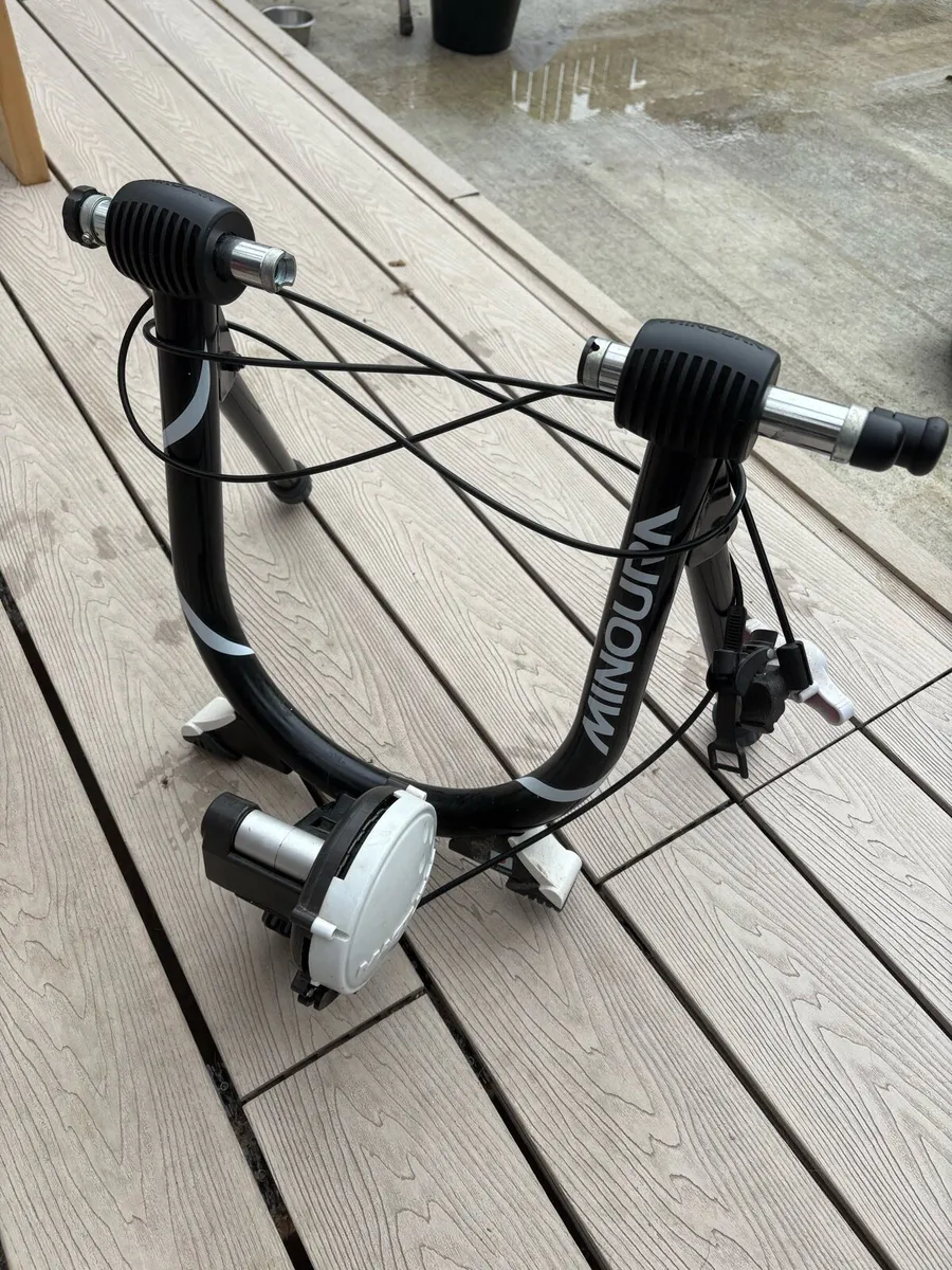 Bike trainer stand - Image 1