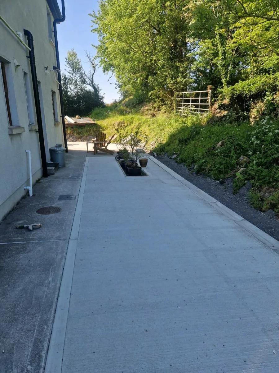 Contractor available - Image 1