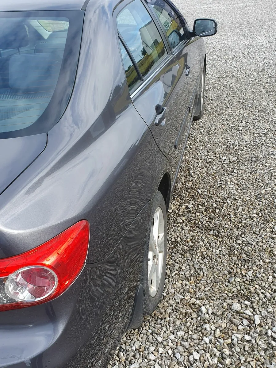 Toyota Corolla 2013 - Image 2