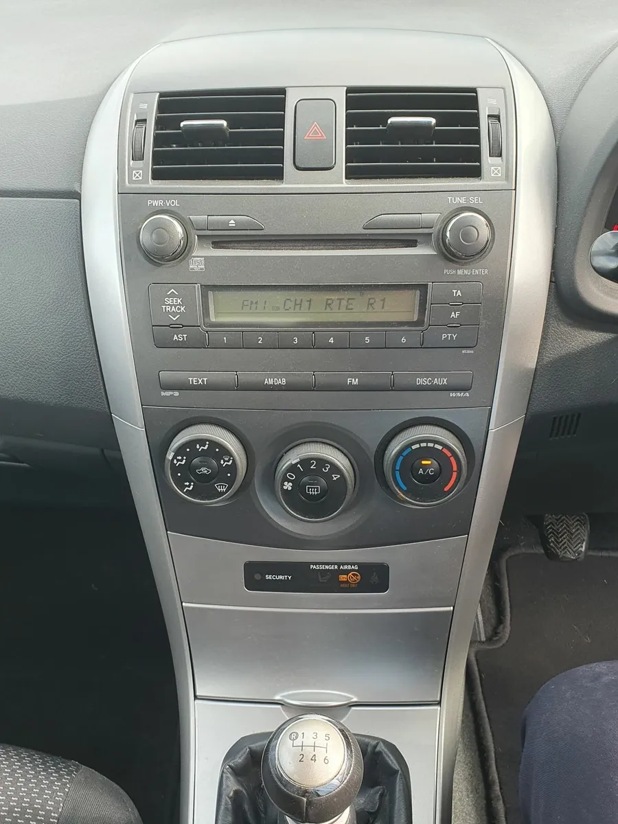Toyota Corolla 2013 - Image 3