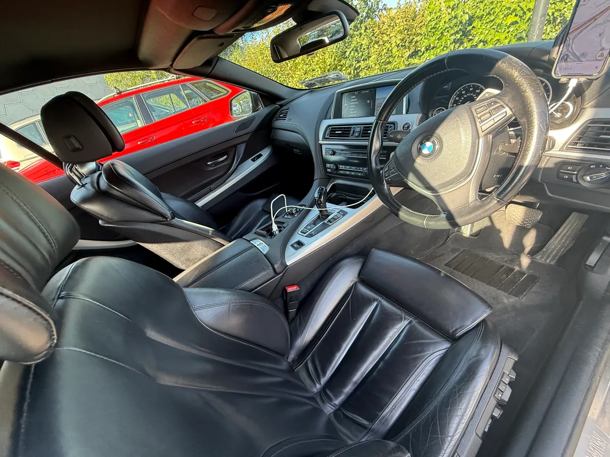 BMW 3.0 PETROL 640i CONVERTIBLE - Image 3