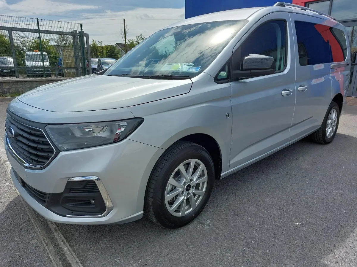 Wheelchair Taxi 252 Ford Tourneo Connect - Image 4