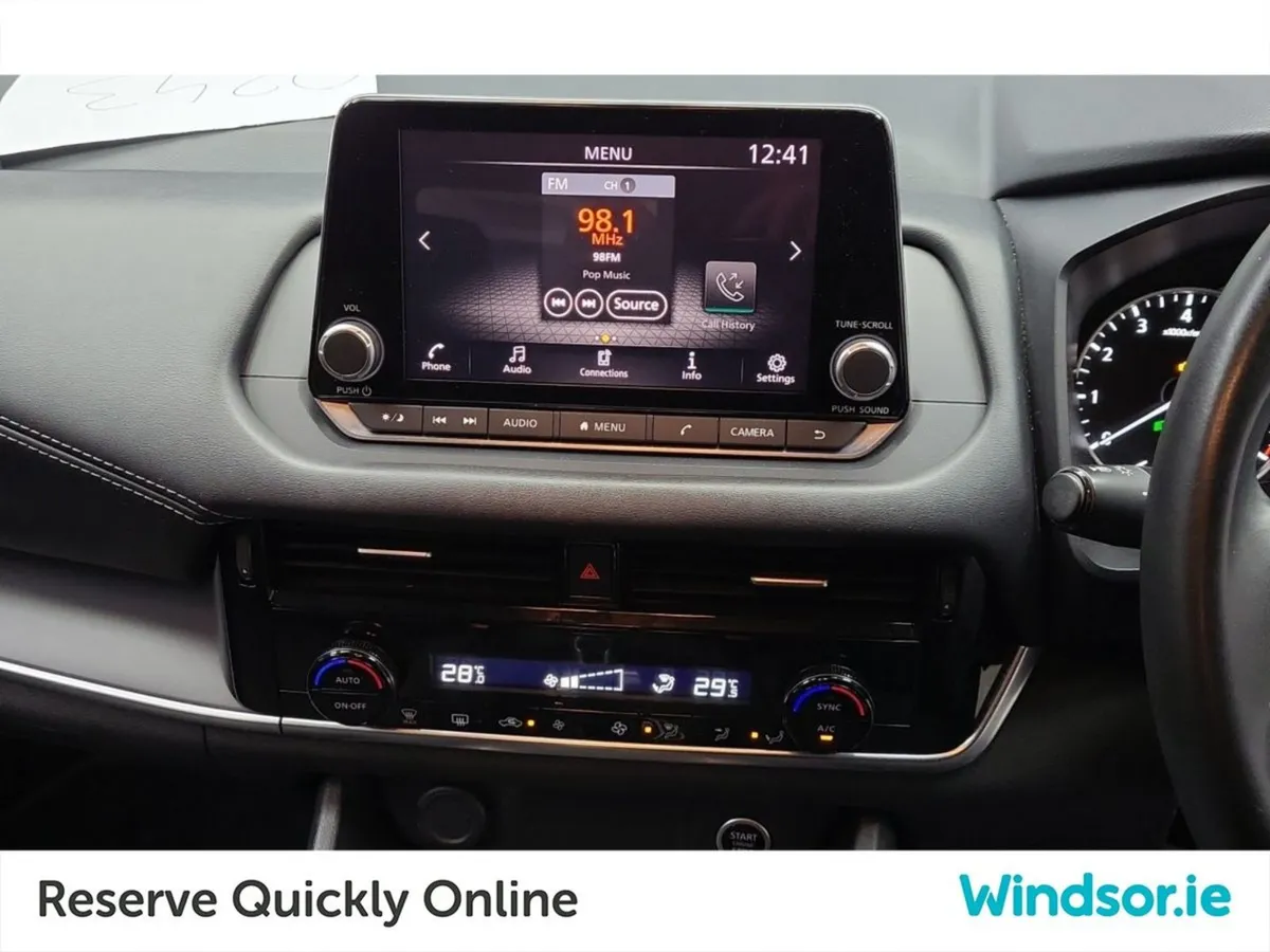 Nissan QASHQAI 1.3 PET Mild Hybrid SV  scrappage - Image 4
