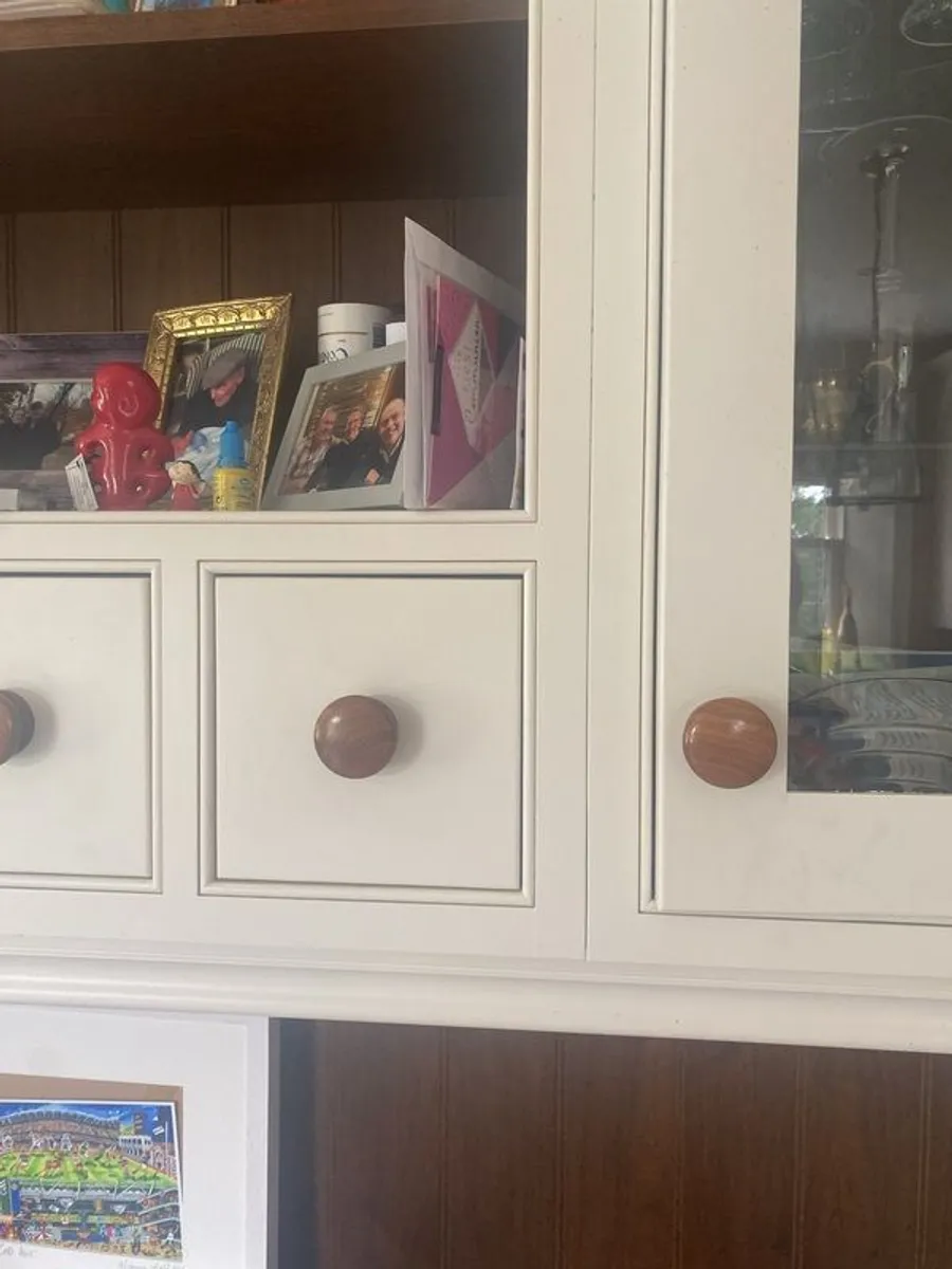 Kitchen press door handles - Image 2