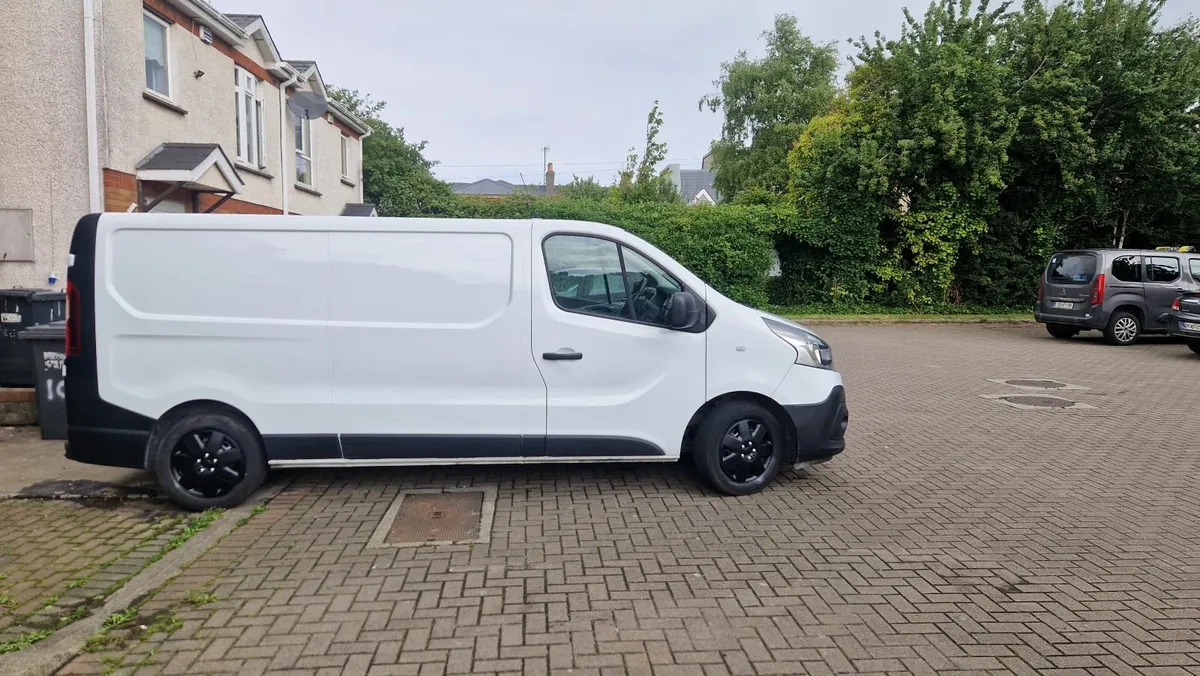 Renault Trafic 2017 LWB - Image 1