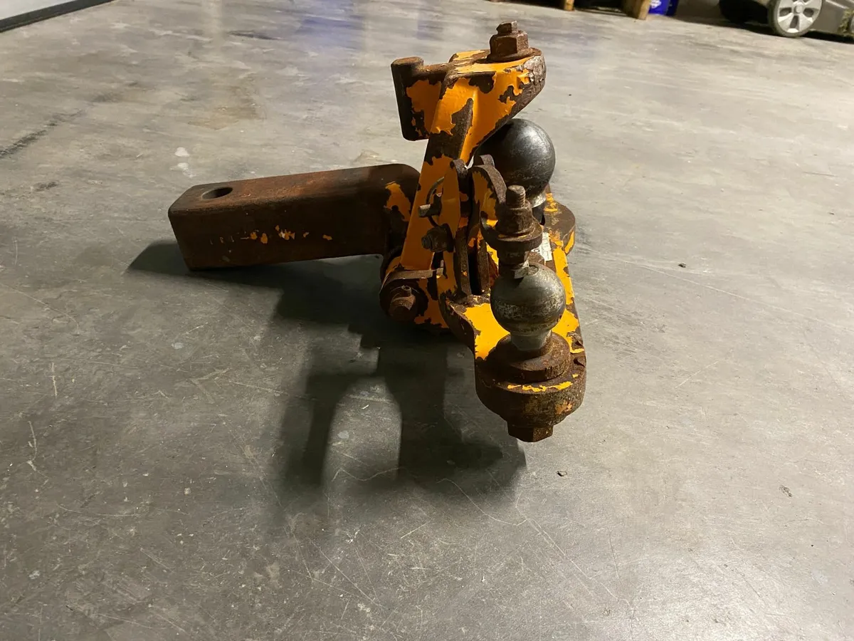 Ball hitch - Image 3
