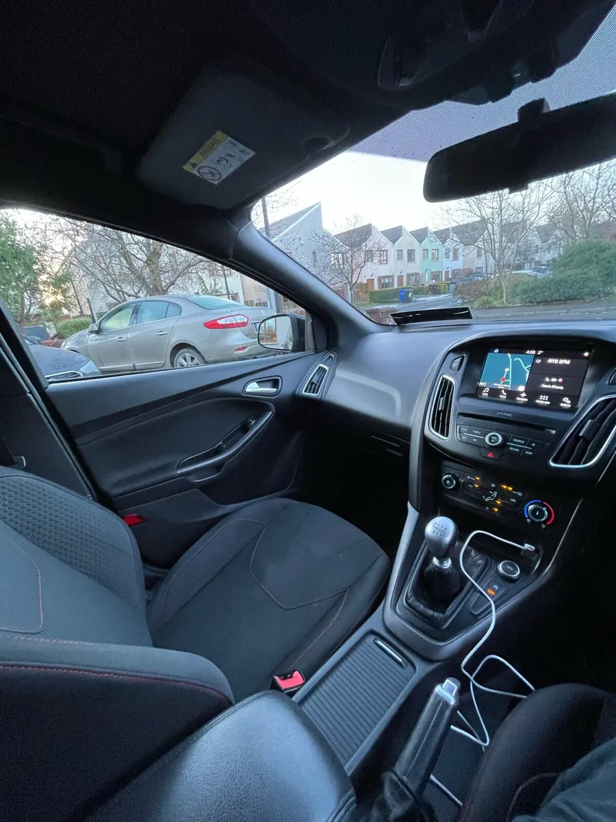 Ford Focus ST-Line 2017 - Image 3