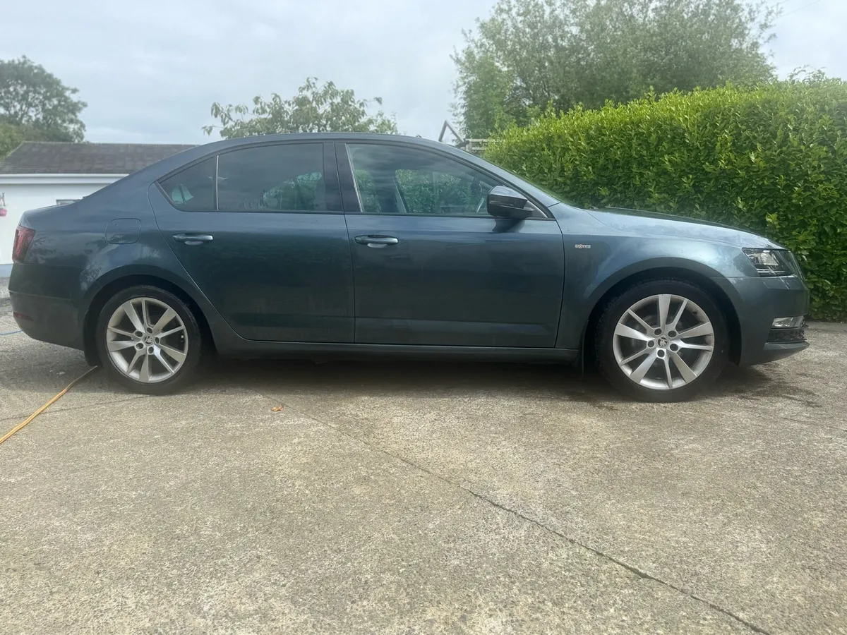 201 Skoda Octavia 1.6L Diesel 111,000km - Image 3