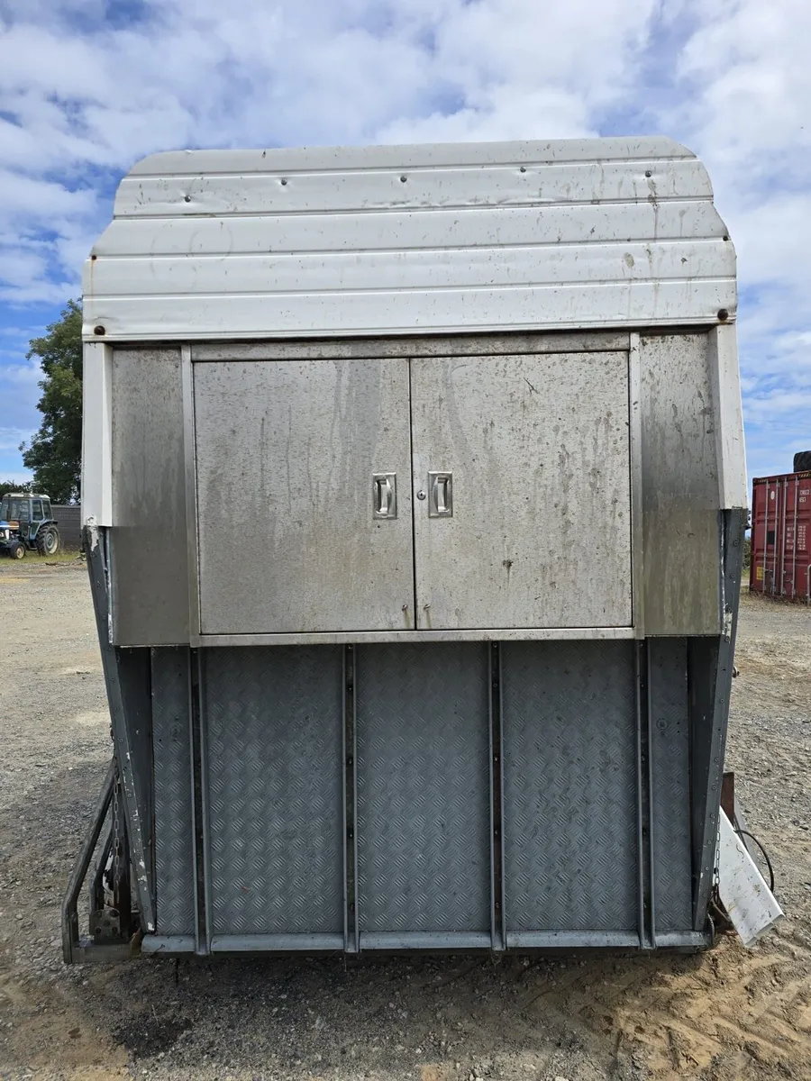Catering trailer - Image 2