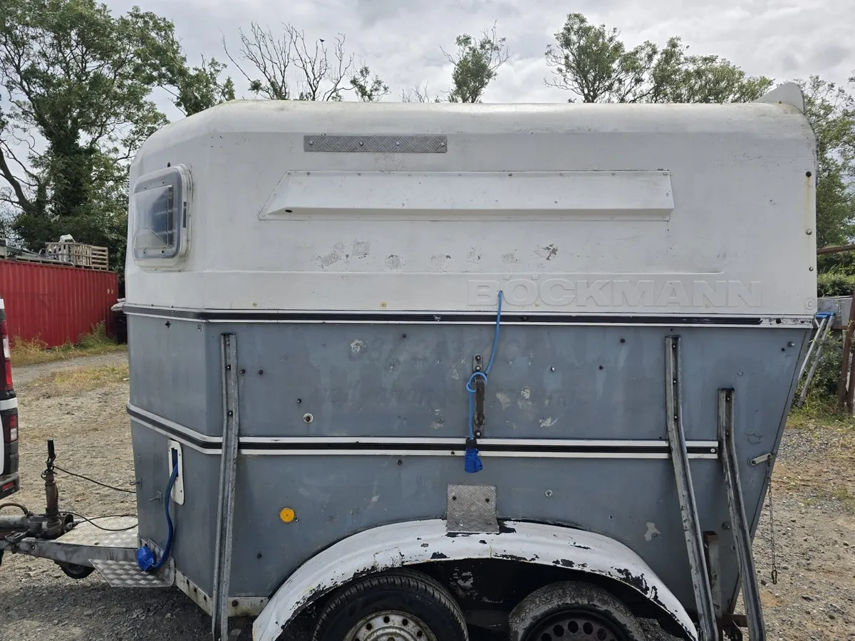 Catering trailer - Image 3