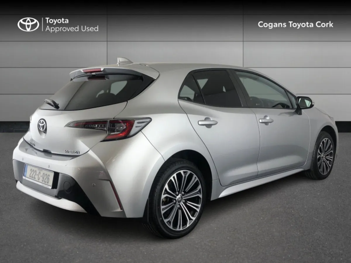 Toyota Corolla SOL H/B 4DR AUTO HYBRID - Image 2
