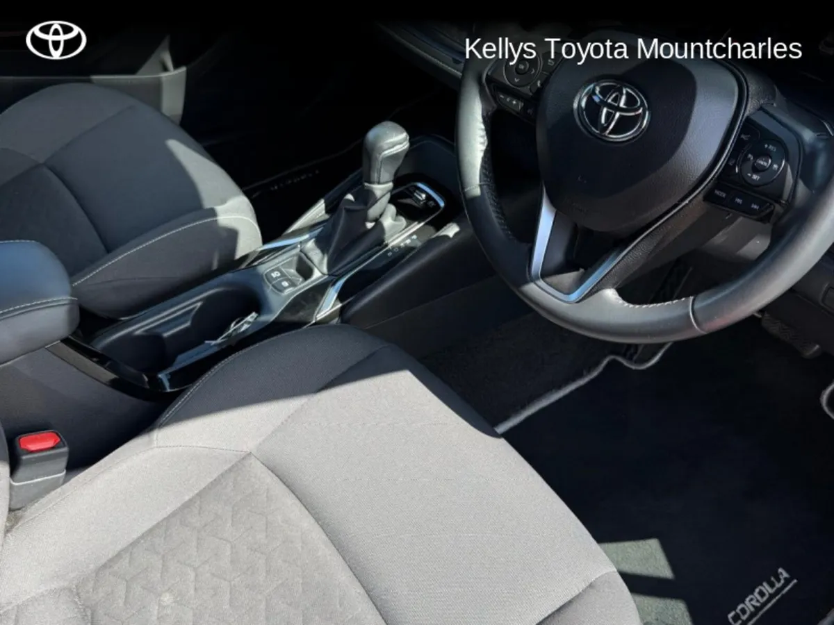 Toyota Corolla COROLLA HYBRID L/SPORT HB - Image 3