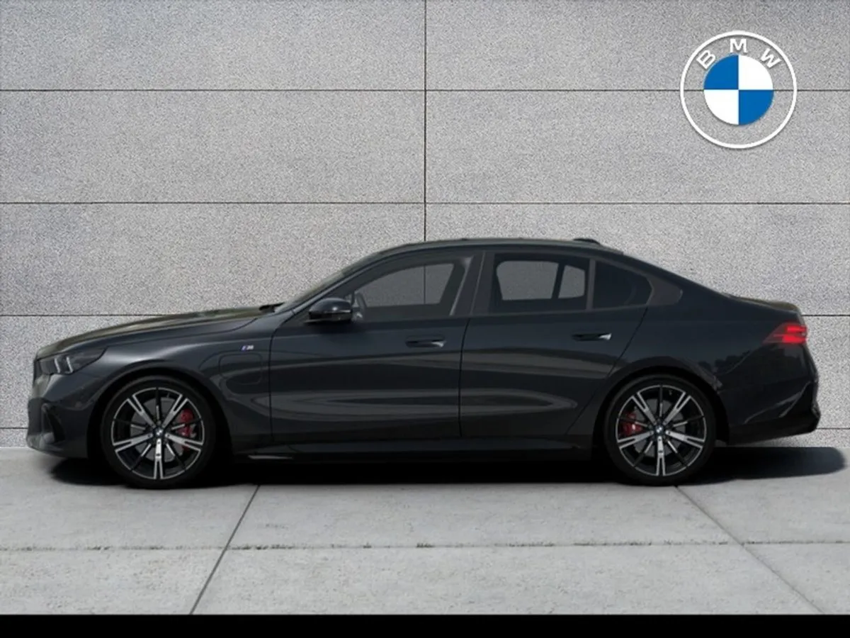 BMW 5 Series 530e M Sport Pro - Image 2