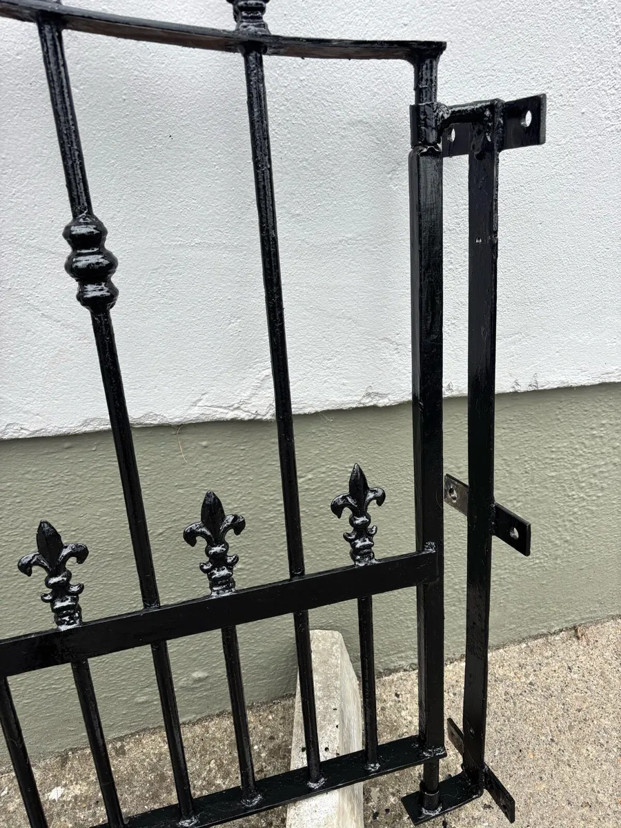 Set of gates - Image 4