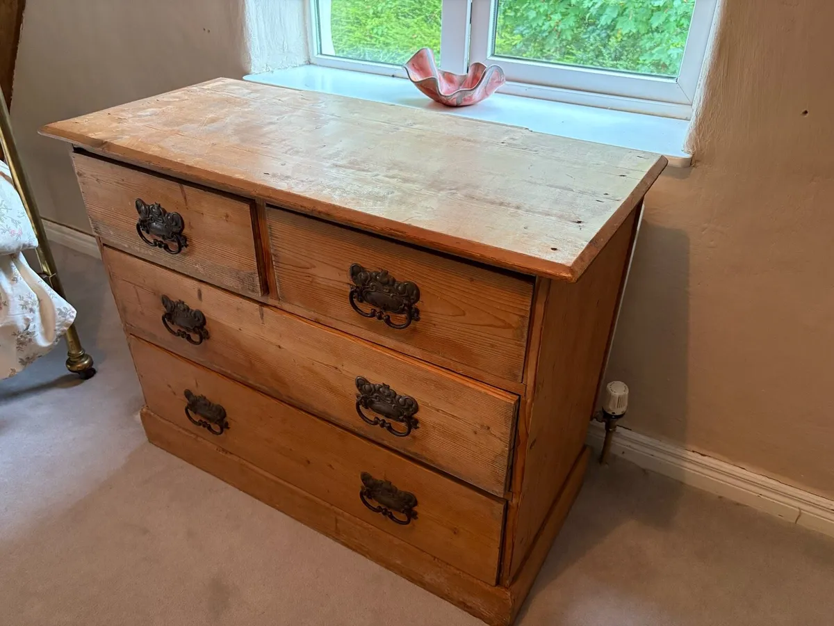 Pine drawers - Image 1