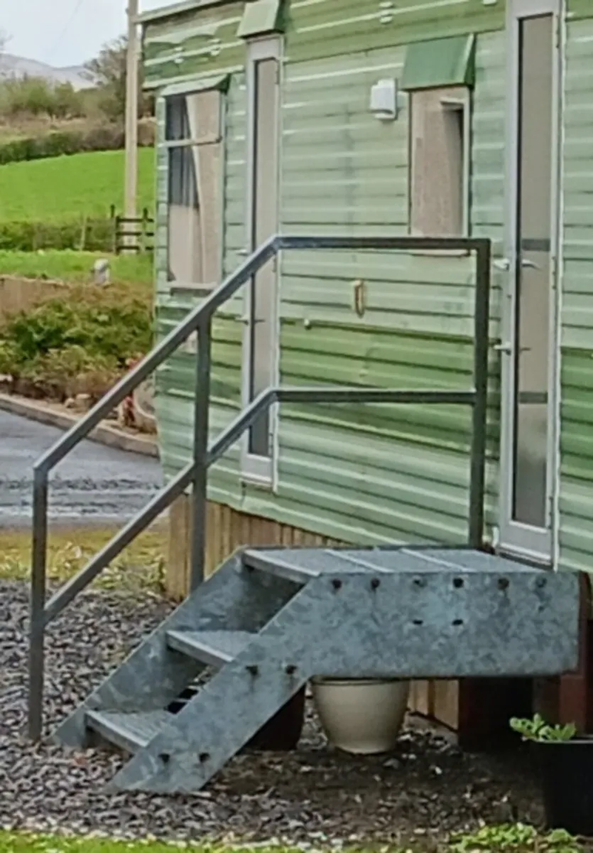 Steps for mobile home, galvanised steel - Image 2
