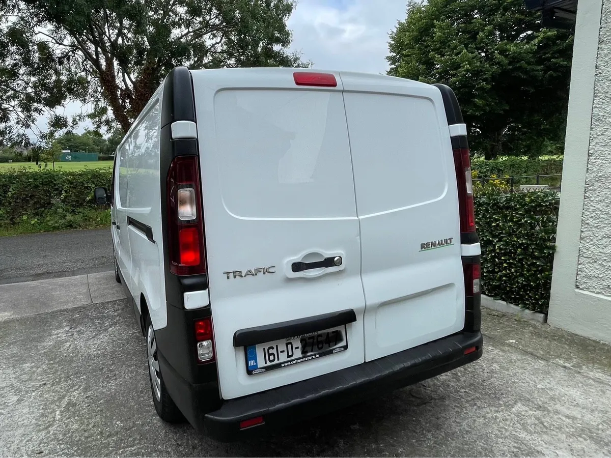 Renault Traffic - Image 4