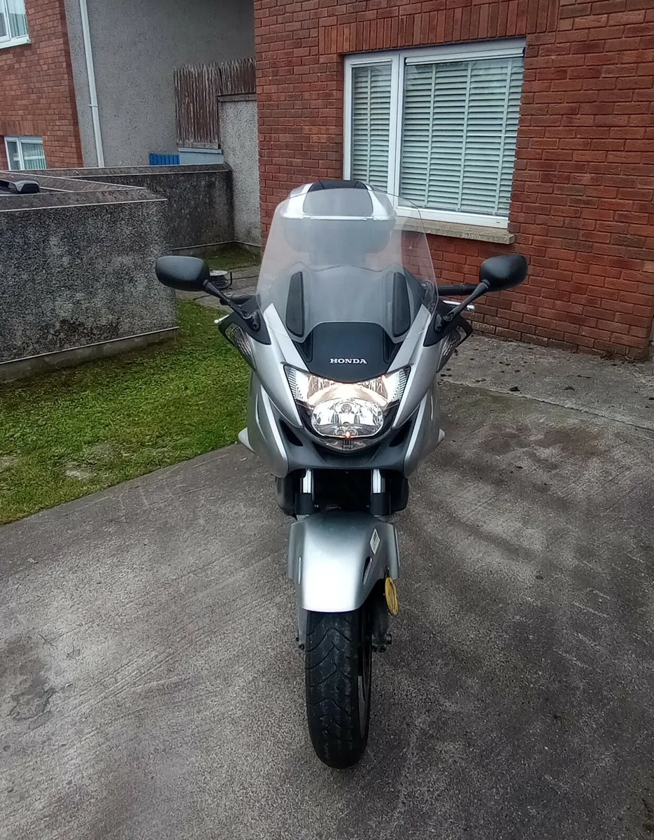2011 Honda Deauville ABS - Image 3