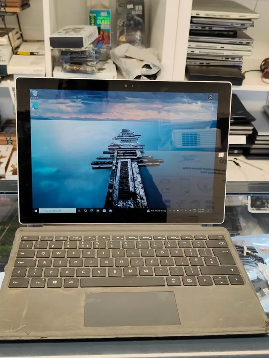 Microsoft Surface Pro 3 12inch i5-4300U 8GB RAM 256GB SSD Windows 10 Pro Touch - Image 3
