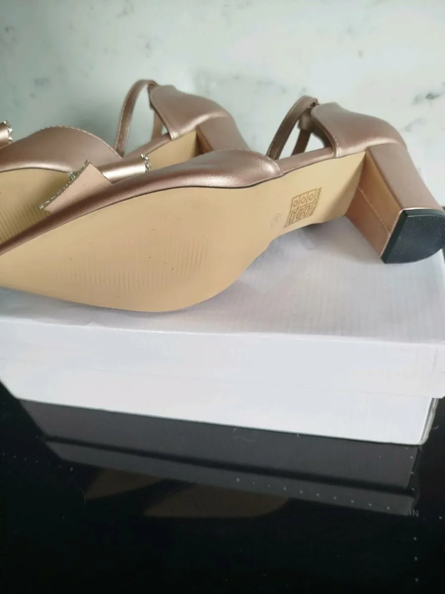 New shoes - Image 4
