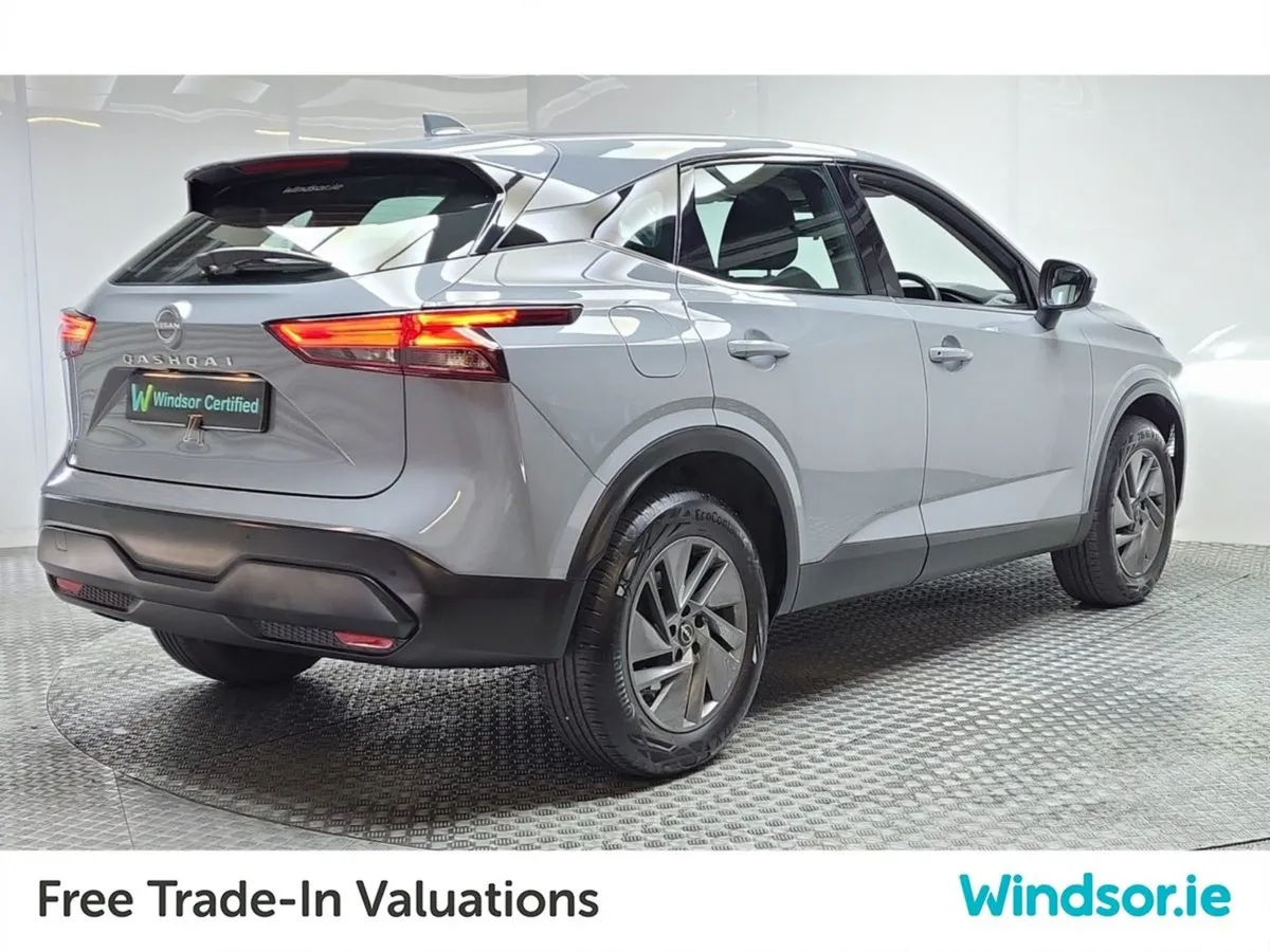 Nissan QASHQAI 1.3 PET Mild Hybrid SV  scrappage - Image 2