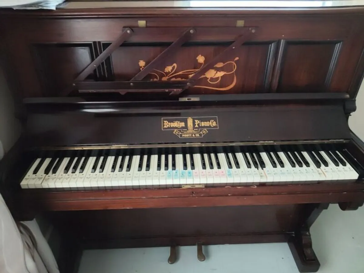 Piano - Image 2