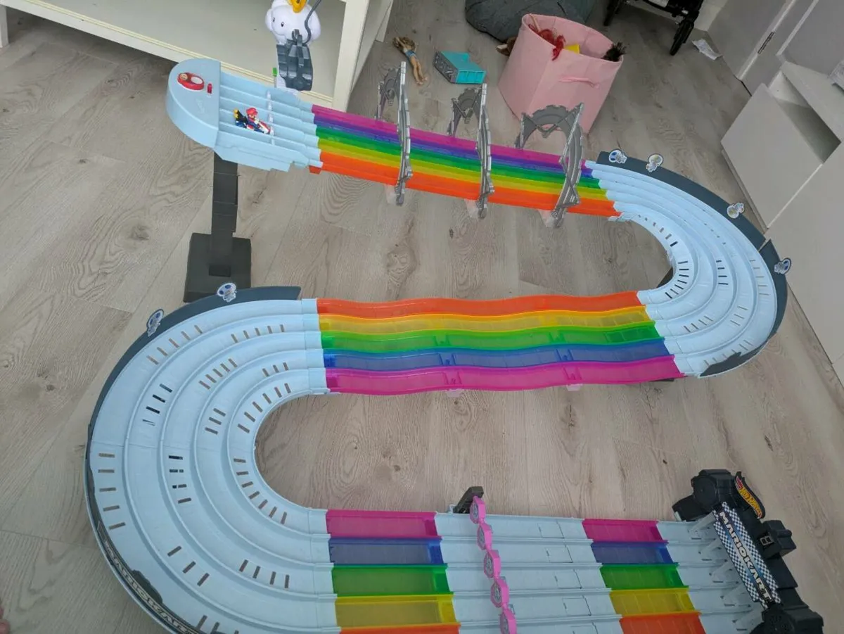 Mario hot wheels track - Image 2
