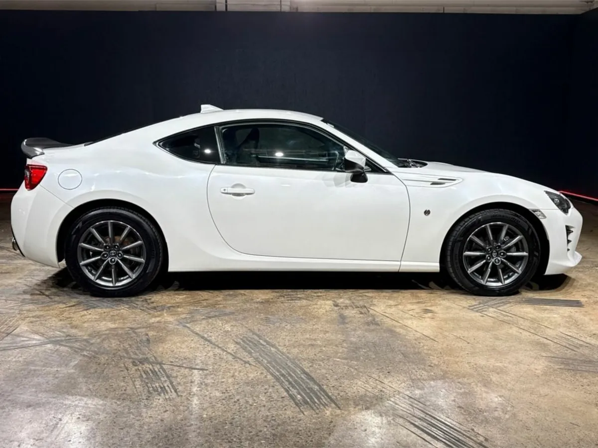 Toyota GT86 2.0 AUTOMATIC - CRUISE CONTROL - TRACK - Image 4