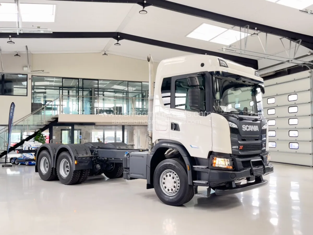 2025 SCANIA G460 6X4 DOUBLE DRIVE CHASSIS CAB XT 2 - Image 1