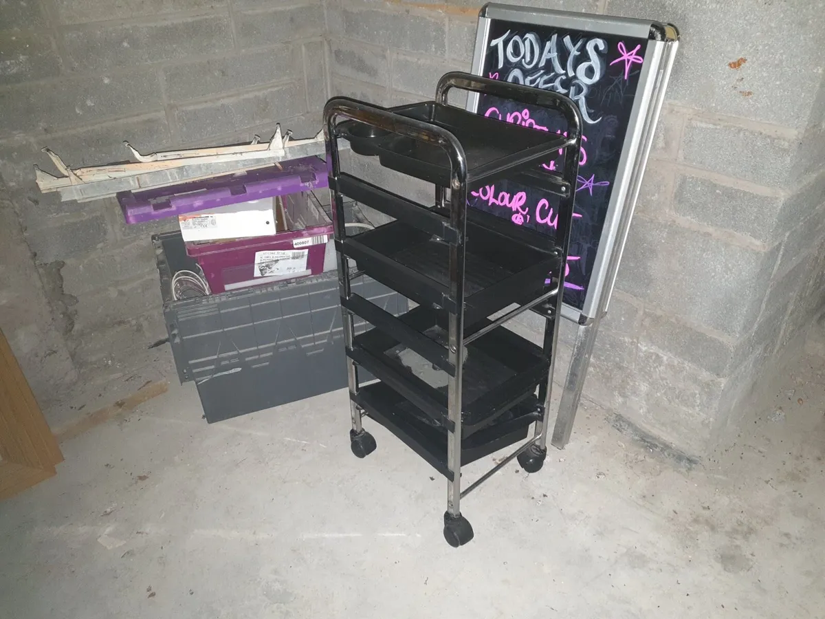 Hair dressing equipment - Image 2