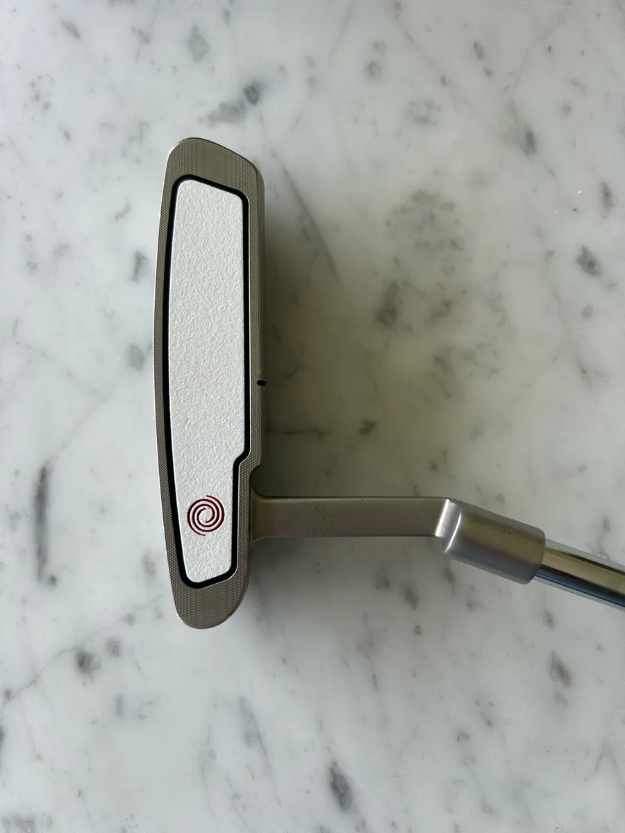 Odyssey White Hot Pro 1 putter 34” - mint - Image 1