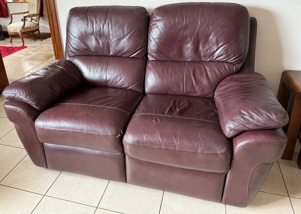 Recliner couch - Image 4