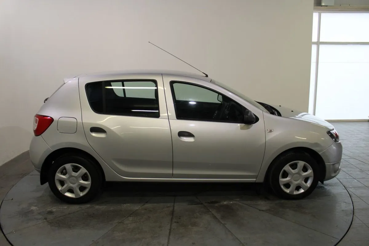 Dacia Sandero 1.5 dCi 90 Alternative - Image 2
