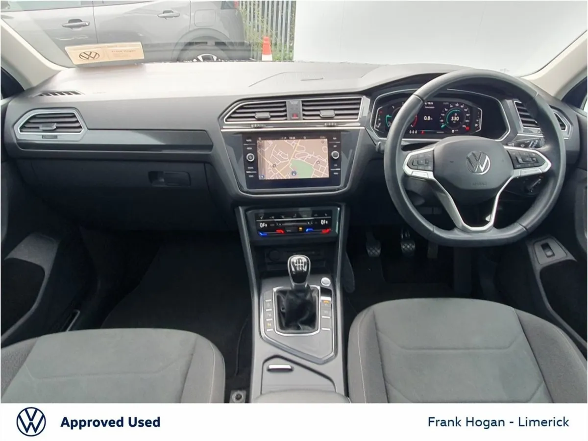 Volkswagen Tiguan 2.0 TDI 150HP Elegance Sunroof - Image 2