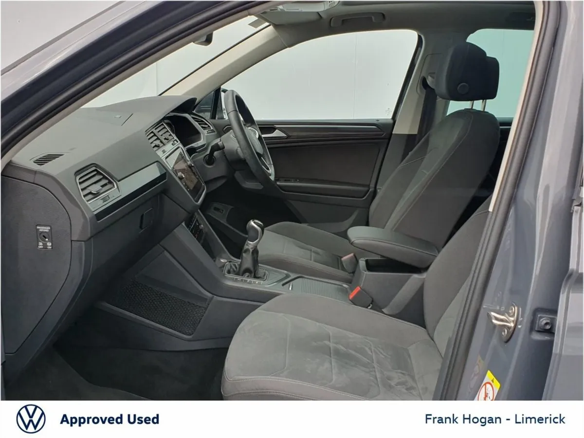 Volkswagen Tiguan 2.0 TDI 150HP Elegance Sunroof - Image 4